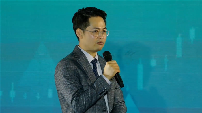 Chứng khoán Việt chuẩn bị vào "sóng lớn", VN-Index có thể vượt 1.400 điểm trong 2025
Chứng khoán Việt chuẩn bị vào "sóng lớn", VN-Index có thể vượt 1.400 điểm trong 2025