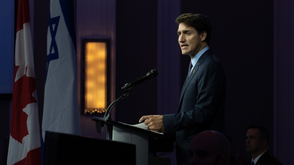 Lý do khiến ông Justin Trudeau từ chức thủ tướng Canada