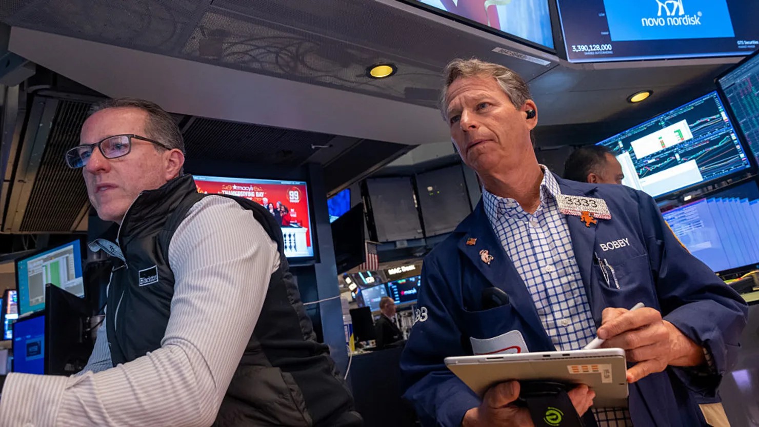 Nasdaq tăng 5 phiên liên tiếp, sóng cổ phiếu công nghệ trở lại?