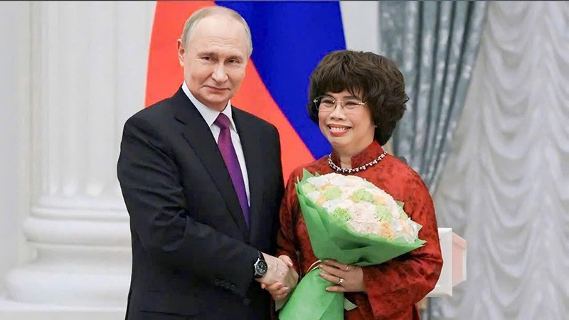 Madam Thái Hương được Tổng thống Nga Putin trao tặng huân chương hữu nghị