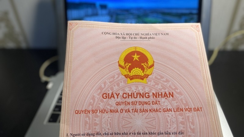 Sau sáp nhập tỉnh, người dân có bắt buộc làm lại sổ đỏ?