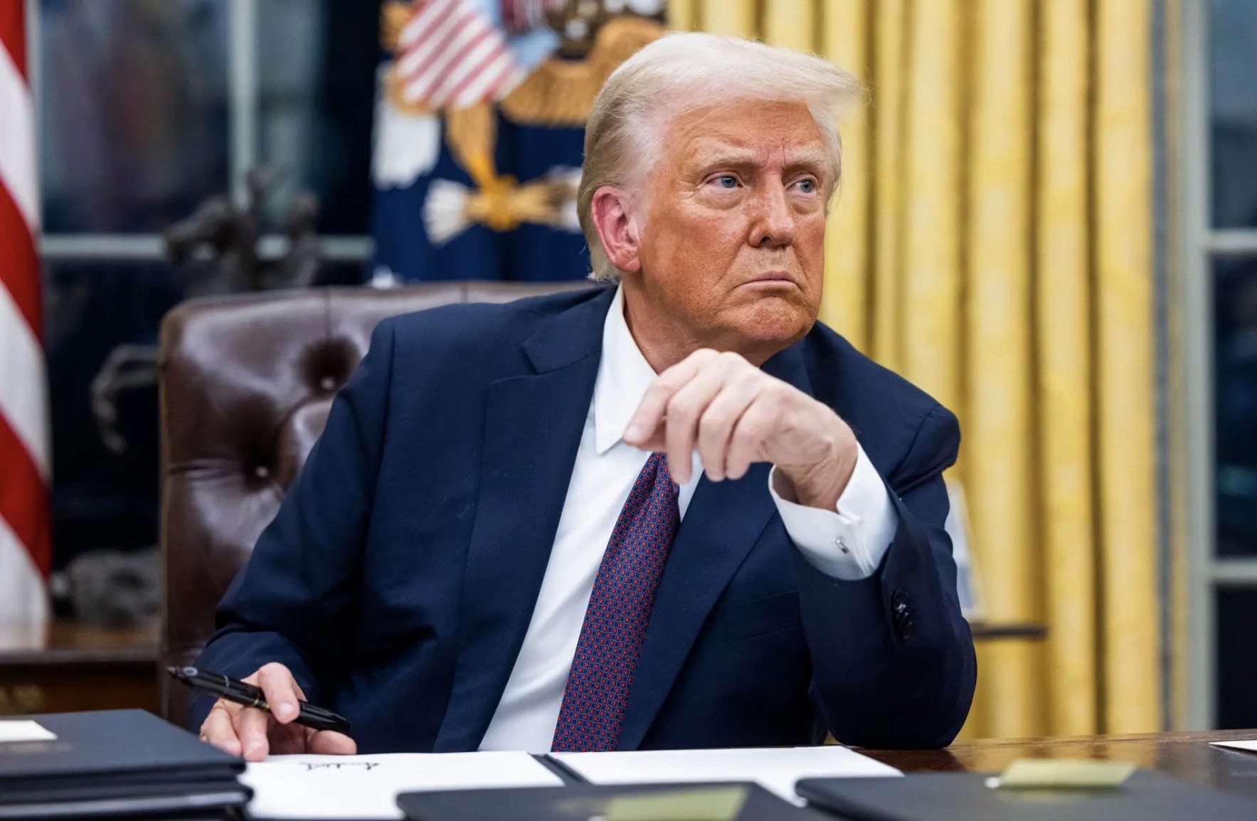 Ông Trump giục Hạ viện Mỹ thông qua dự luật stablecoin: "Gửi ngay lên bàn tôi ký!"