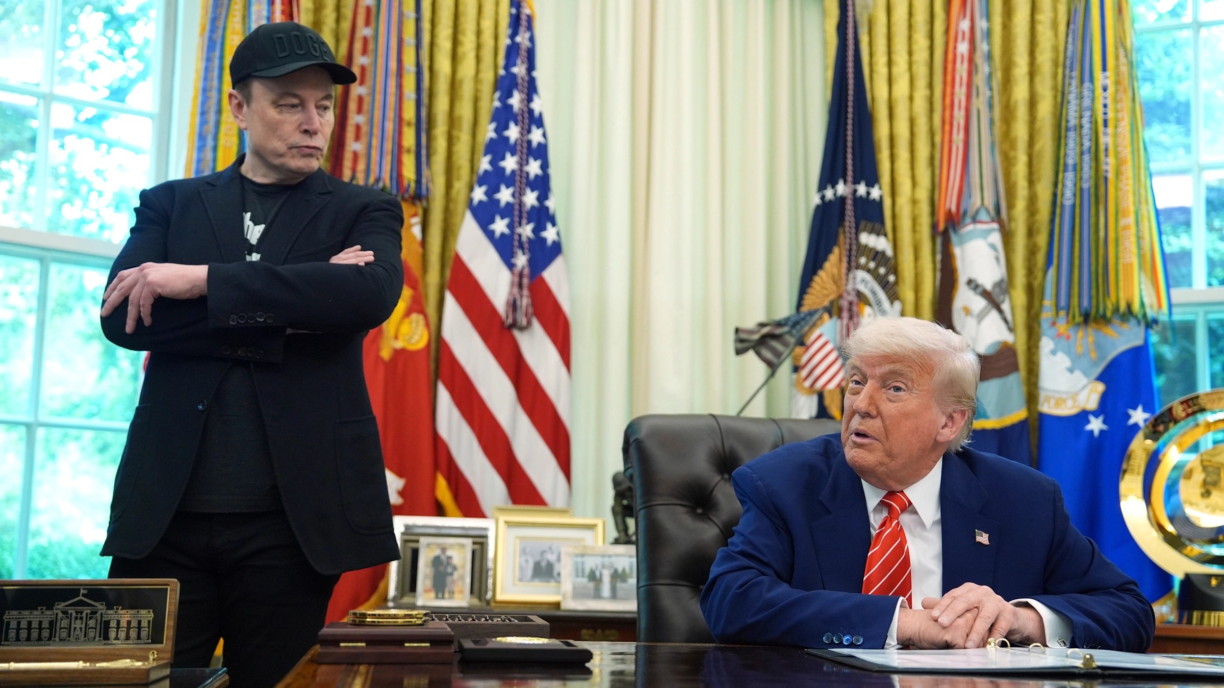 Ông Trump dọa Elon Musk về “hậu quả nghiêm trọng”