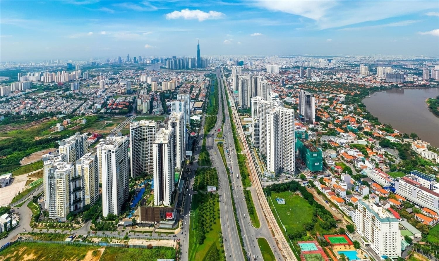 
									 TP. HCM dự kiến thu 86.000 tỷ đồng từ định giá đất trong năm nay
								 