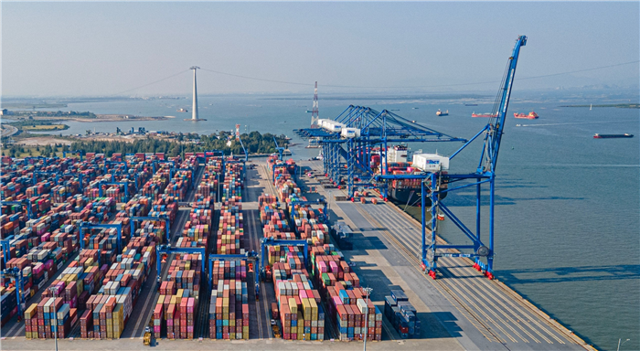 
									 Vingroup làm dự án khu bến cảng và trung tâm logistics hơn 14 tỷ USD ở Hải Phòng
								 