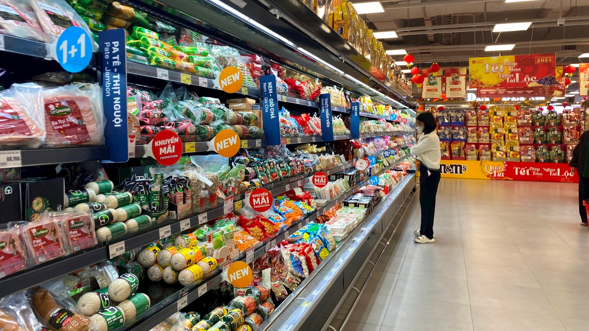 
									 Bộ Tài chính: CPI 7 tháng đầu năm tăng 3,2 - 3,3%
								 
