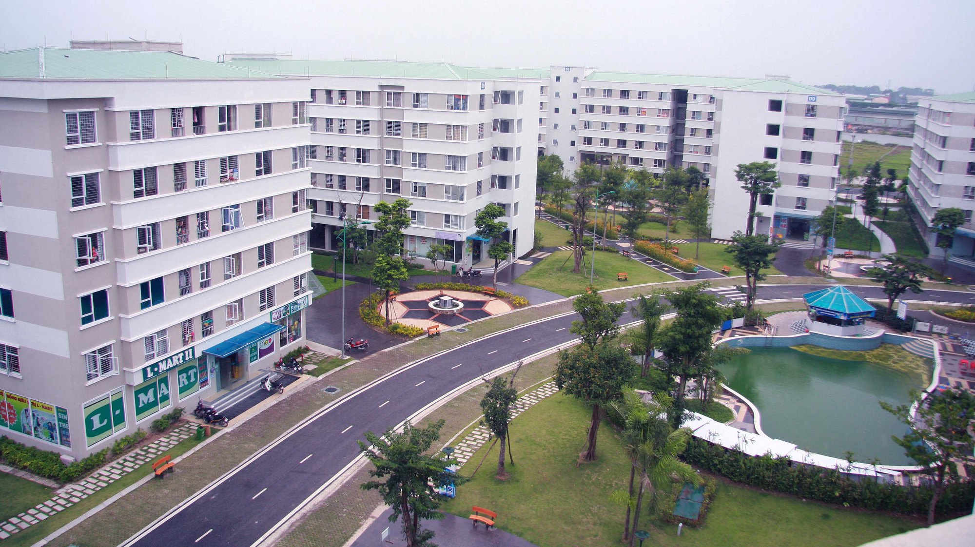 
									 Hơn 6.300 căn nhà ở xã hội đủ điều kiện mở bán trong tháng 7
								 