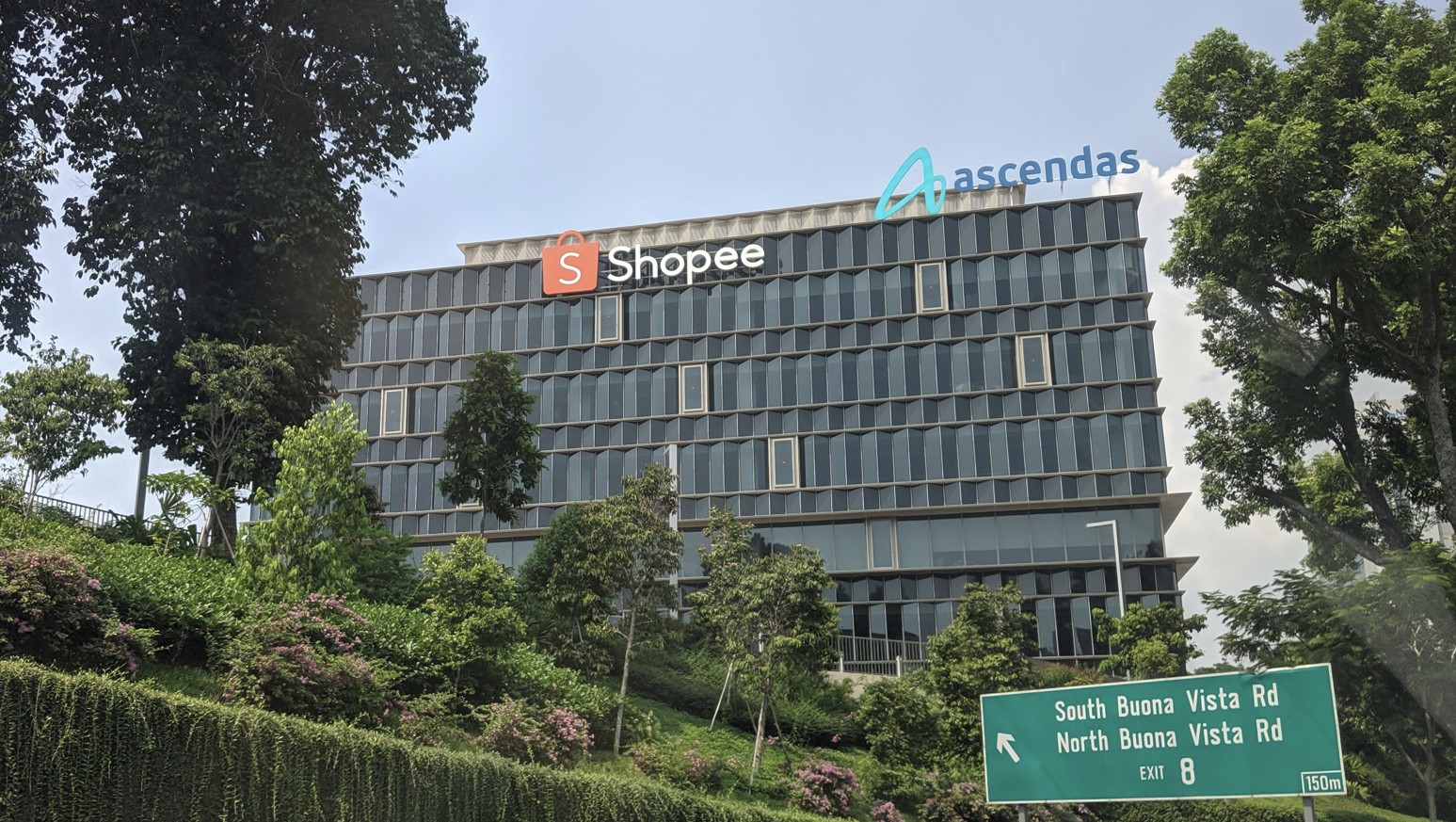 
									 Công ty mẹ Shopee báo lãi 400 triệu USD trong quý 2/2025, cao gấp 5 lần cùng kỳ
								 