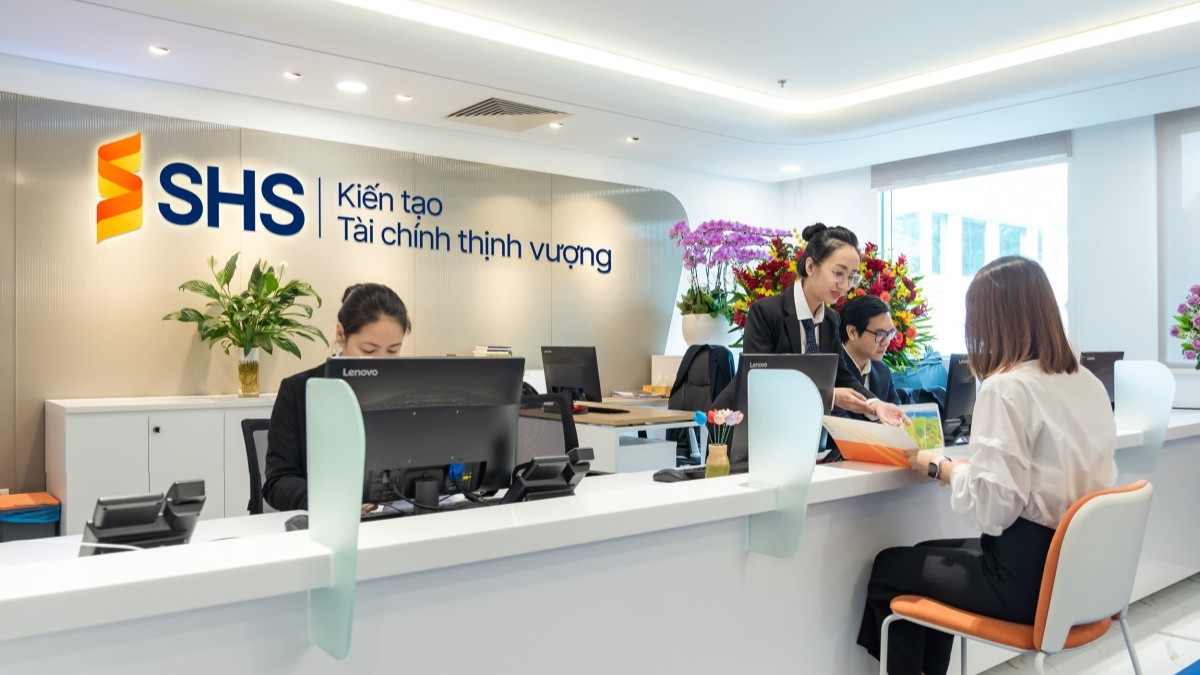 
									 SHS muốn huy động 550 tỷ đồng từ trái phiếu ‘3 không’ để cơ cấu nợ
								 