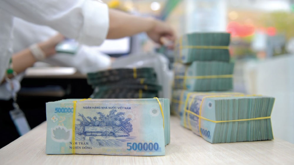 
									 Nhiều ngân hàng cam kết giữ ổn định lãi suất huy động, giảm lãi suất cho vay
								 