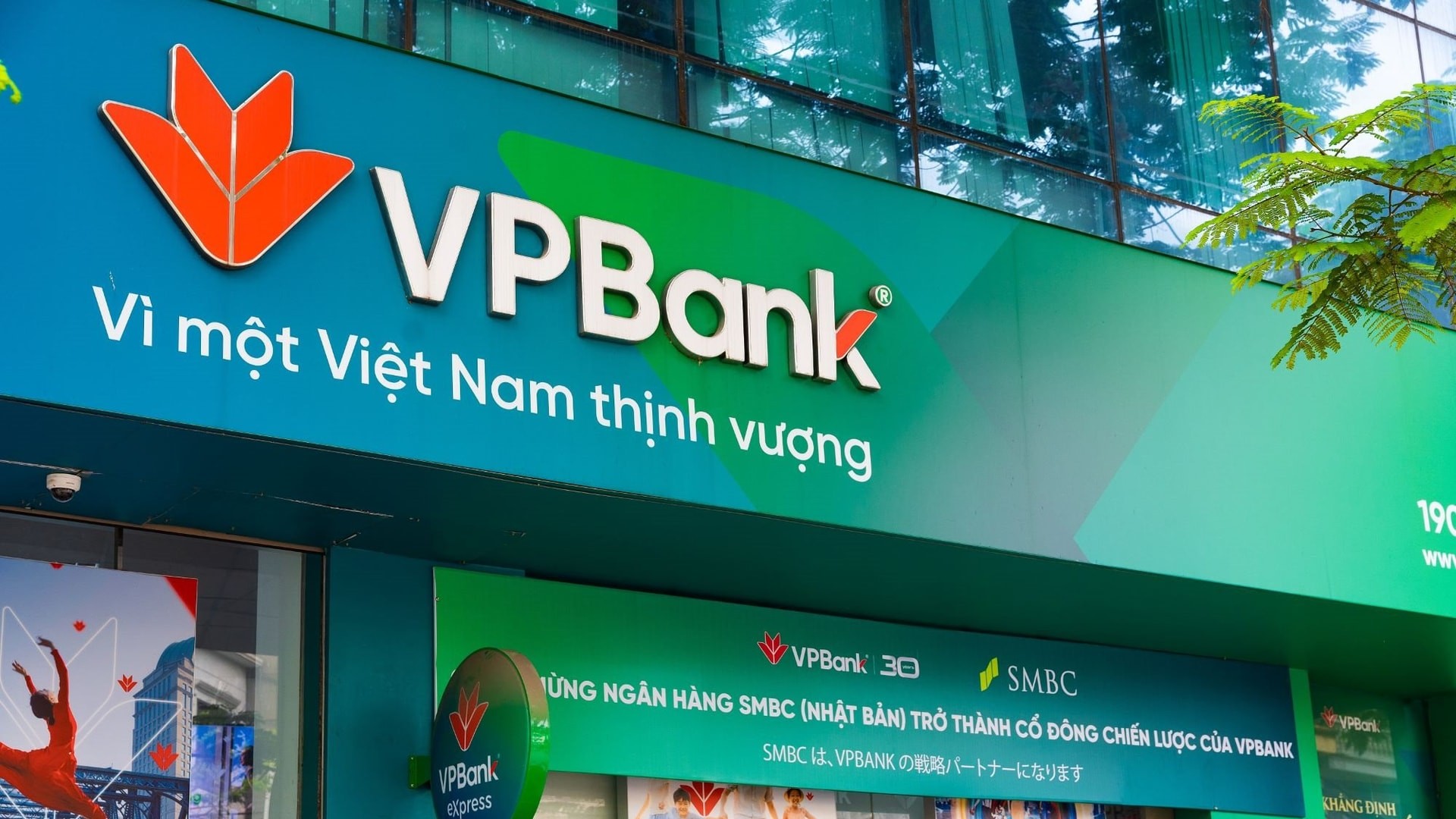 
									 
									 
									 Hai ái nữ nhà ông Bùi Hải Quân đăng ký mua 40 triệu cổ phiếu VPB
								 
								 
								 