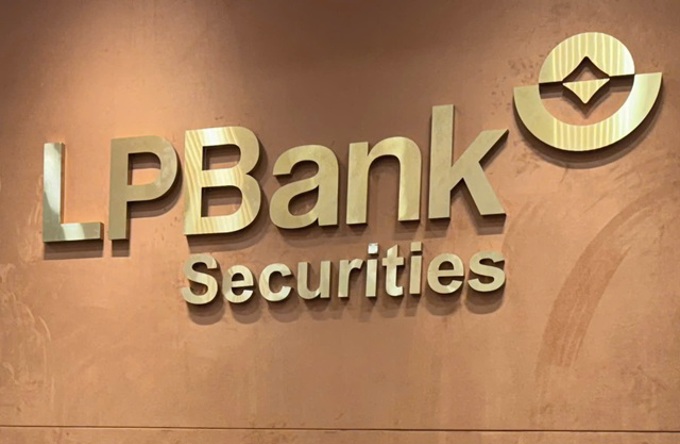 IPO LPBS: Bán xong 142 triệu cổ phiếu, thu về 4.200 tỷ đồng