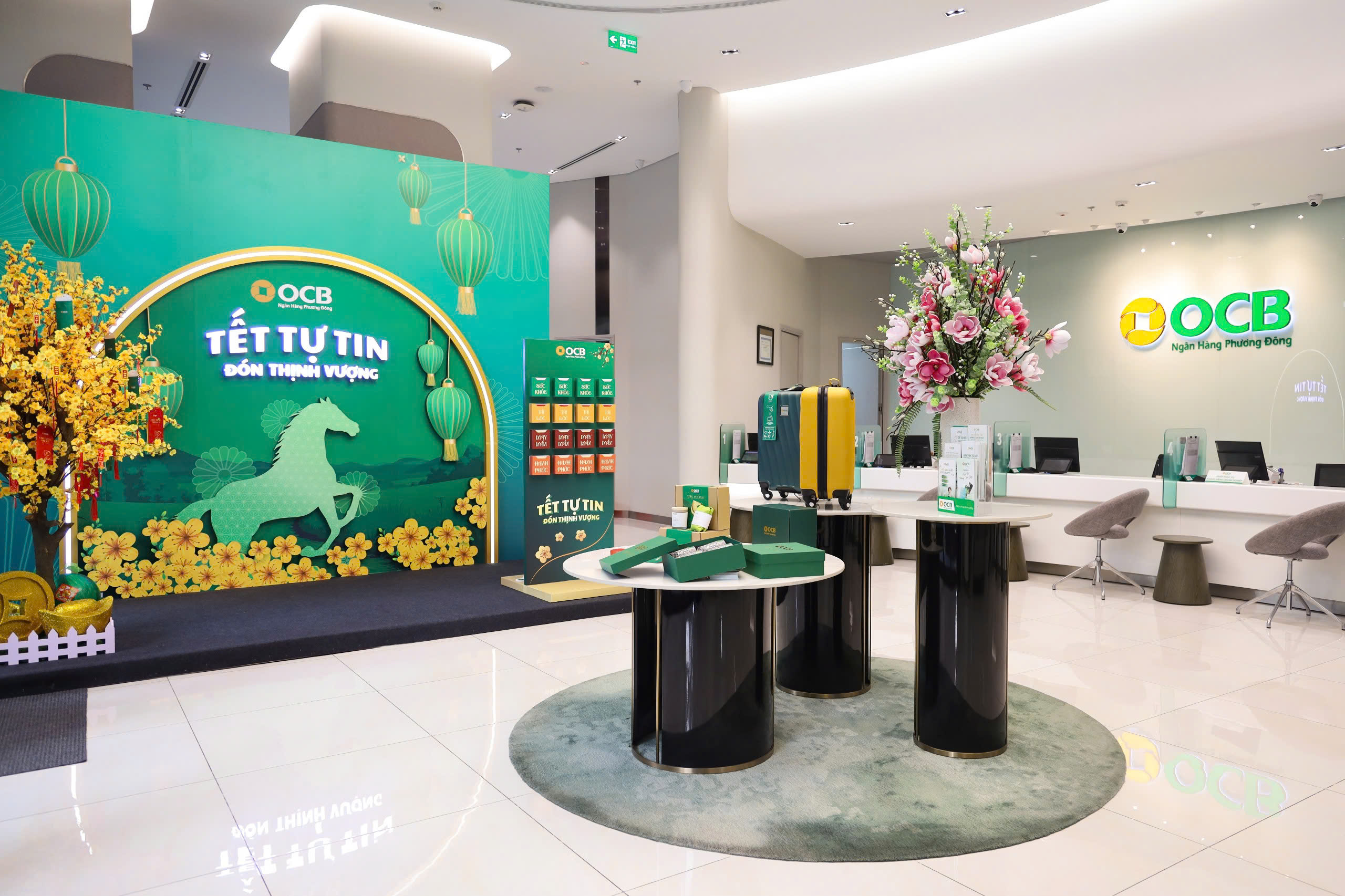 Khách hàng có cơ hội nhận về những quà tặng thiết thực cũng như trải nghiệm không gian check-in theo phong cách Tết Bính Ngọ 2026 Khách hàng có cơ hội nhận về những quà tặng thiết thực cũng như trải nghiệm không gian check-in theo phong cách Tết Bính Ngọ 2026