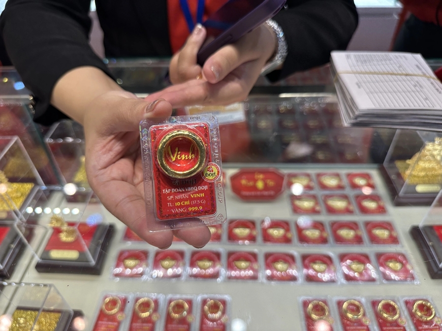 Giá vàng miếng, vàng nhẫn quay đầu giảm ngày vía Thần Tài Giá vàng miếng, vàng nhẫn quay đầu giảm ngày vía Thần Tài