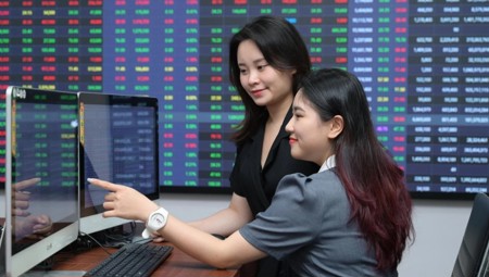 Việt Nam có thêm hơn 2 triệu tài khoản chứng khoán sau 8 tháng