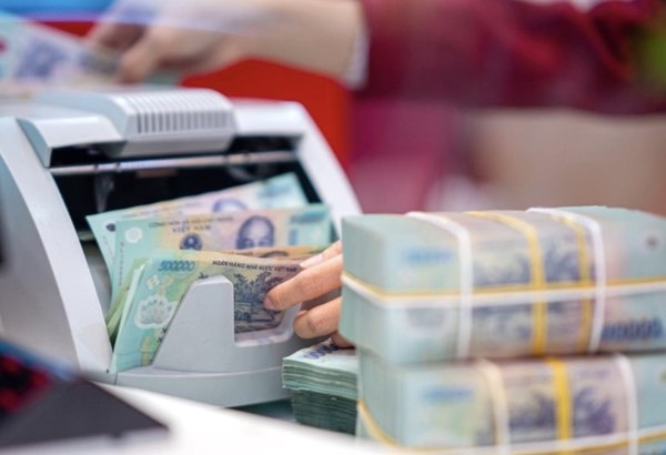 Lãi suất tiền gửi diễn biến trái chiều