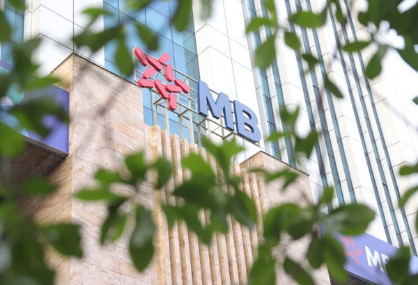 Manulife không còn là cổ đông nắm trên 1% vốn MBBank