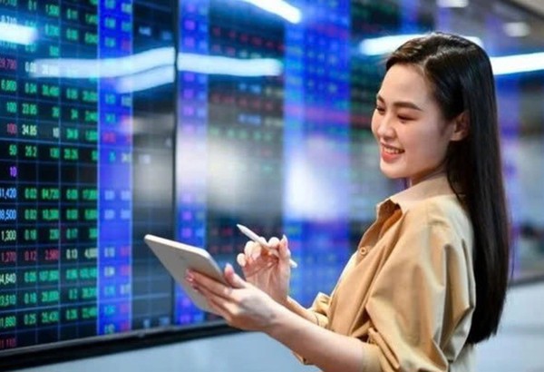 Quỹ nghìn tỷ của Dragon Capital tăng mua cổ phiếu ngân hàng