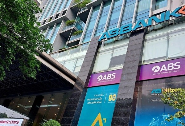 4/5 thành viên HĐQT ABS từ nhiệm