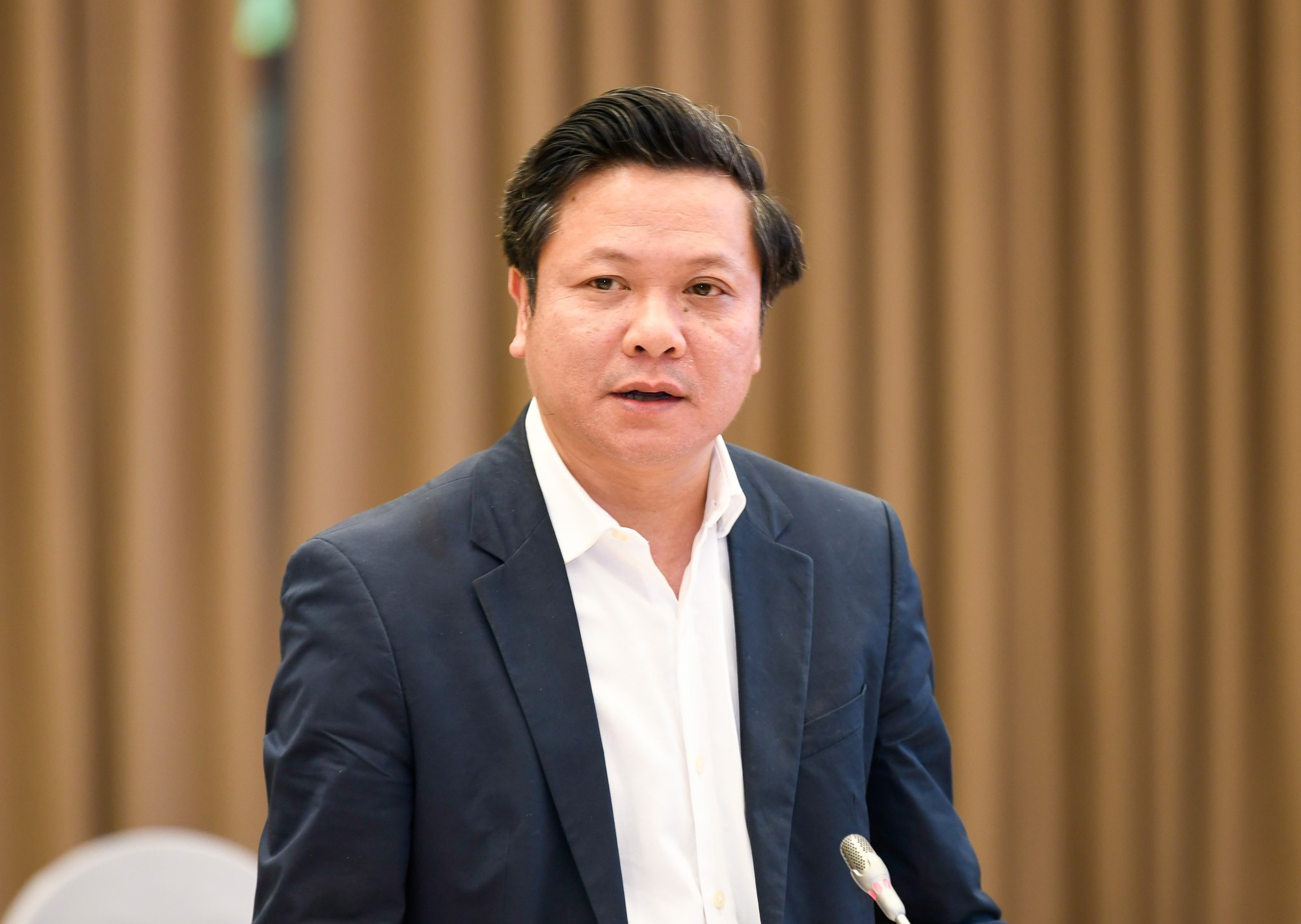 Ông Phan Trung Tuấn – Vụ trưởng Vụ Chính quyền địa phương, Bộ Nội vụ – trả lời tại buổi họp báo chiều 4/3