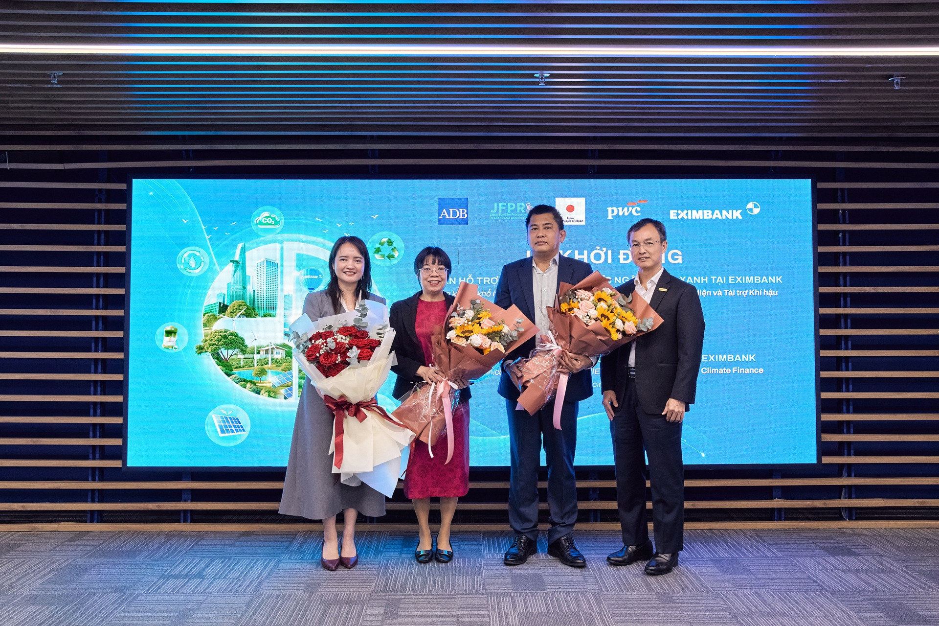 Lễ Khởi động “Chương trình hỗ trợ nâng cao năng lực ngân hàng xanh tại Eximbank được tổ chức với sự đồng hành của ADB và PwC”