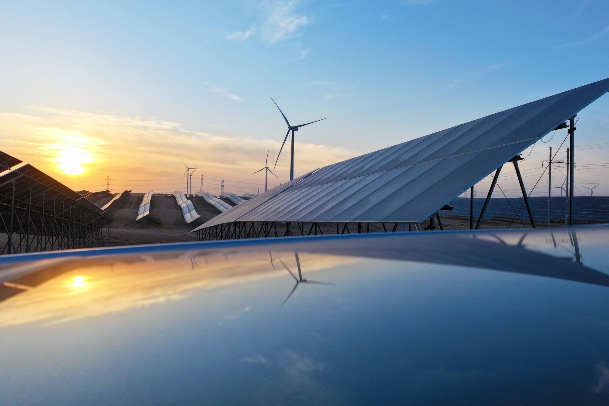 Một công ty khởi nghiệp Trung Quốc tuyên bố có thể sản xuất xăng, dầu từ không khí và nước (Ảnh: SCMP)