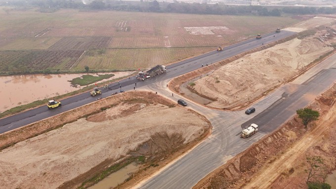 Lùi thời hạn giải phóng mặt bằng đường Vành đai 4 đoạn qua Hà Nội đến hết quý 2/2026