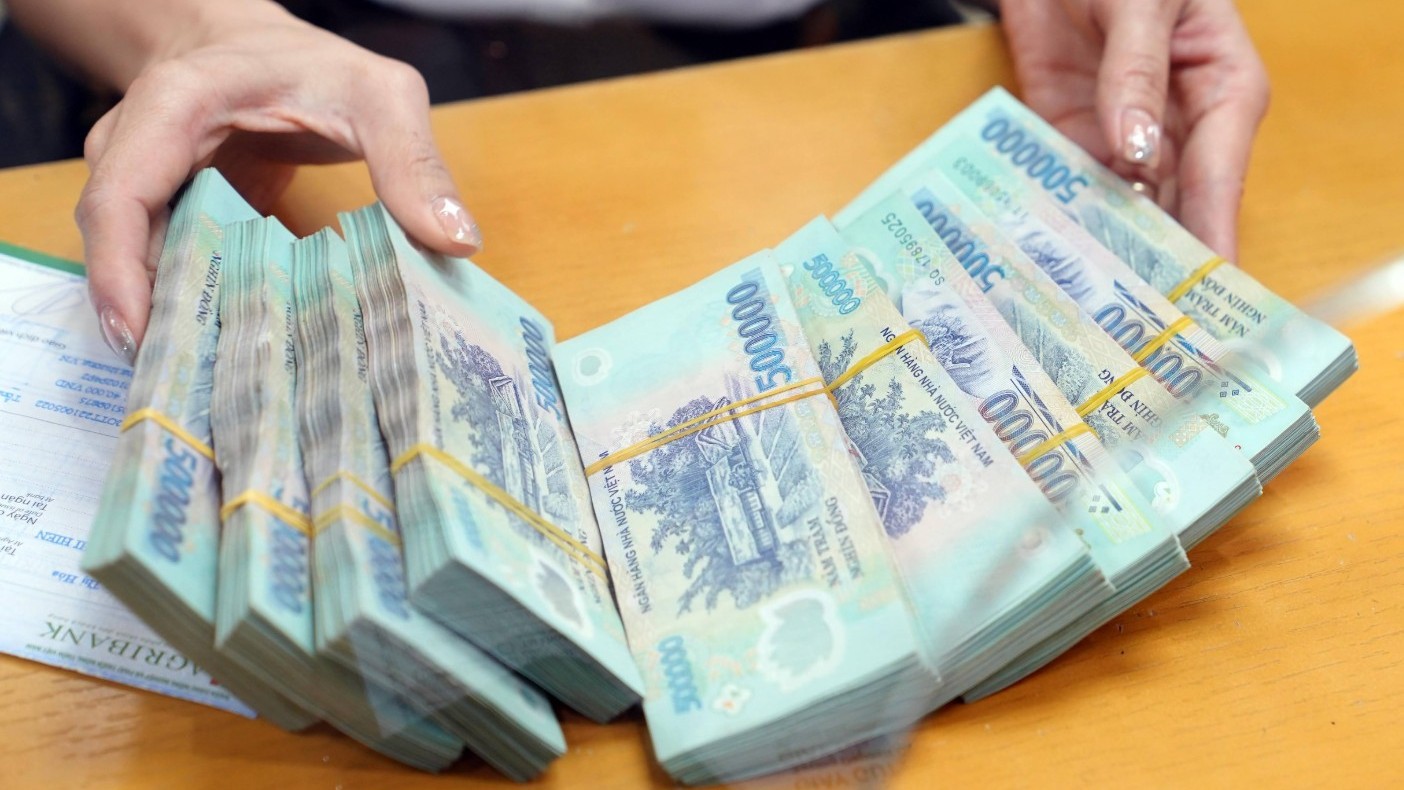 NHNN bơm ròng 4.000 tỷ đồng tuần qua, lãi suất liên ngân hàng vẫn neo trên 5%