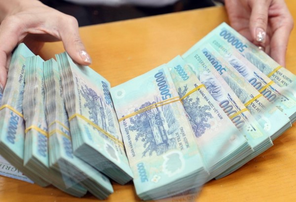 NHNN bơm ròng 4.000 tỷ đồng tuần qua, lãi suất liên ngân hàng vẫn neo trên 5%