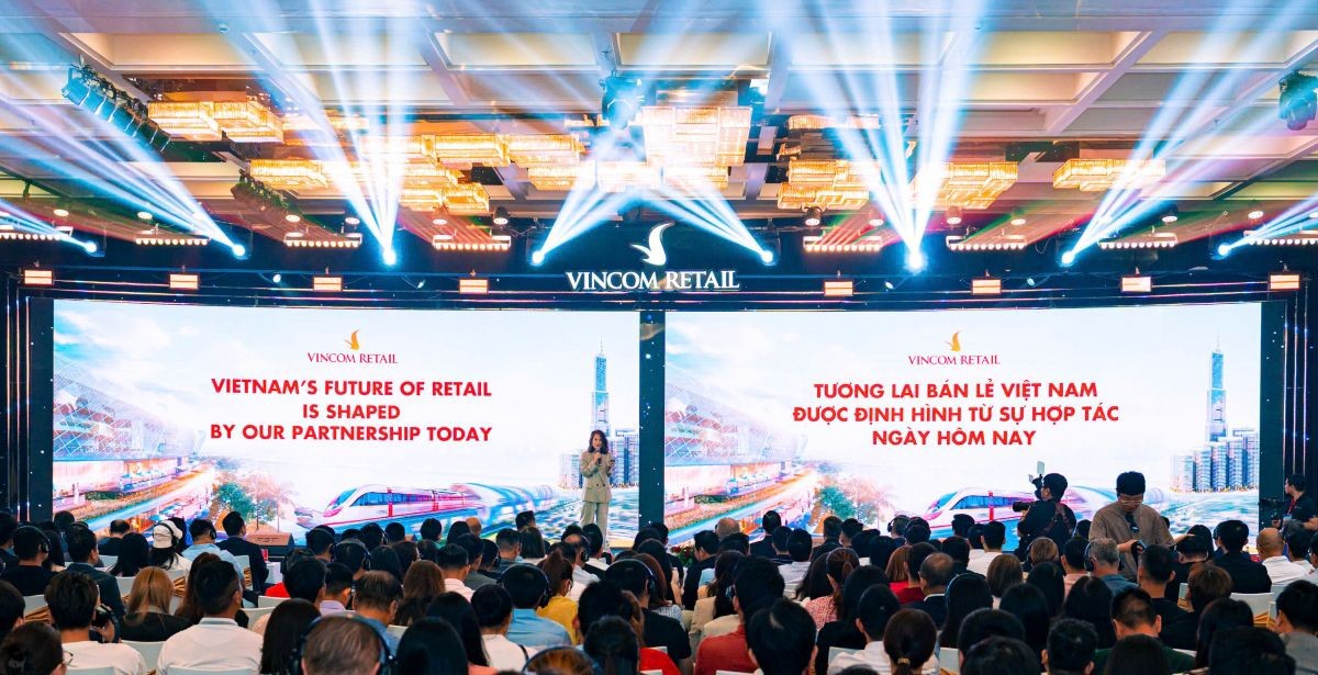 Sự kiện “Kỷ nguyên mới – Đồng hành kiến tạo tương lai” do Vincom Retail tổ chức quy tụ hơn 500 đối tác trong nước và quốc tế Sự kiện “Kỷ nguyên mới – Đồng hành kiến tạo tương lai” do Vincom Retail tổ chức quy tụ hơn 500 đối tác trong nước và quốc tế