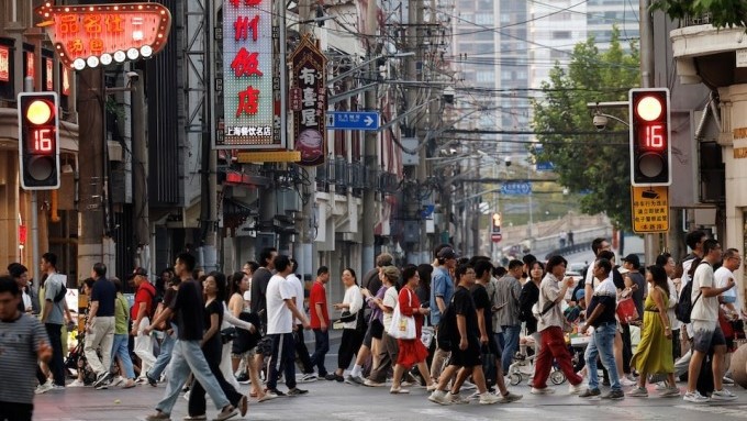 Trung Quốc lần đầu chuyển hướng chính sách tiền tệ sau 14 năm