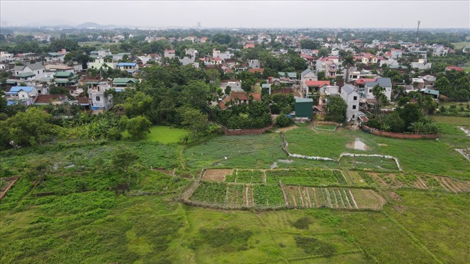 Hà Nội: Nhiều gia đình bán chung cư đi ở trọ, lấy tiền đầu tư đất nền