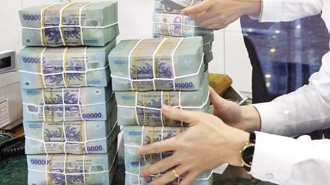 Số tiền tiết kiệm gửi vào ngân hàng lập kỷ lục mới