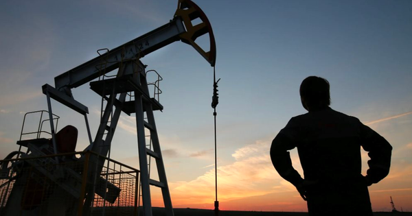 Vừa bị Mỹ áp lệnh trừng phạt mới, Nga vẫn ung dung bán hàng triệu thùng dầu mỗi ngày: Lý do là gì?