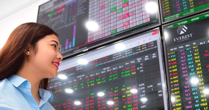 Chuyên gia chỉ ra phương pháp giúp nhà đầu tư "hái lộc" đầu năm khi VN-Index liên tục Sideway