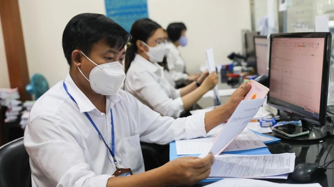 Giảm tối thiểu 20% công chức, viên chức hưởng lương từ ngân sách khi tinh gọn