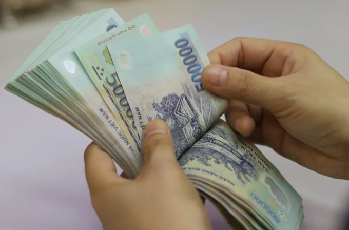 Thưởng tết ngân hàng lên tới 12 tháng lương