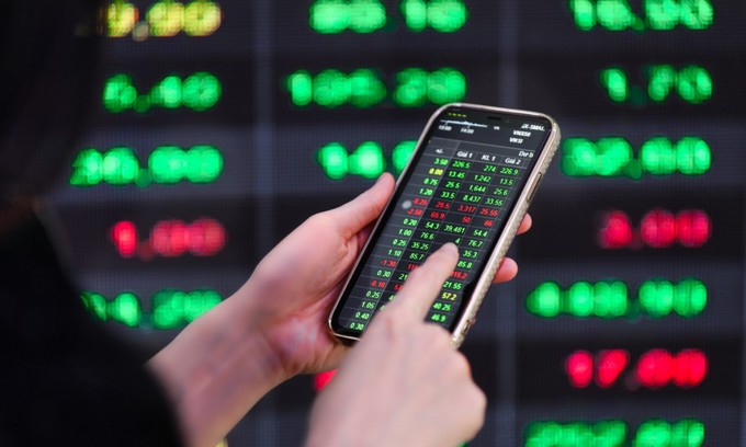 ETF cơ cấu danh mục quý 4/2025: VIB bị loại khỏi VNDiamond, dòng tiền chực chờ vào ACB, FPT, CTD