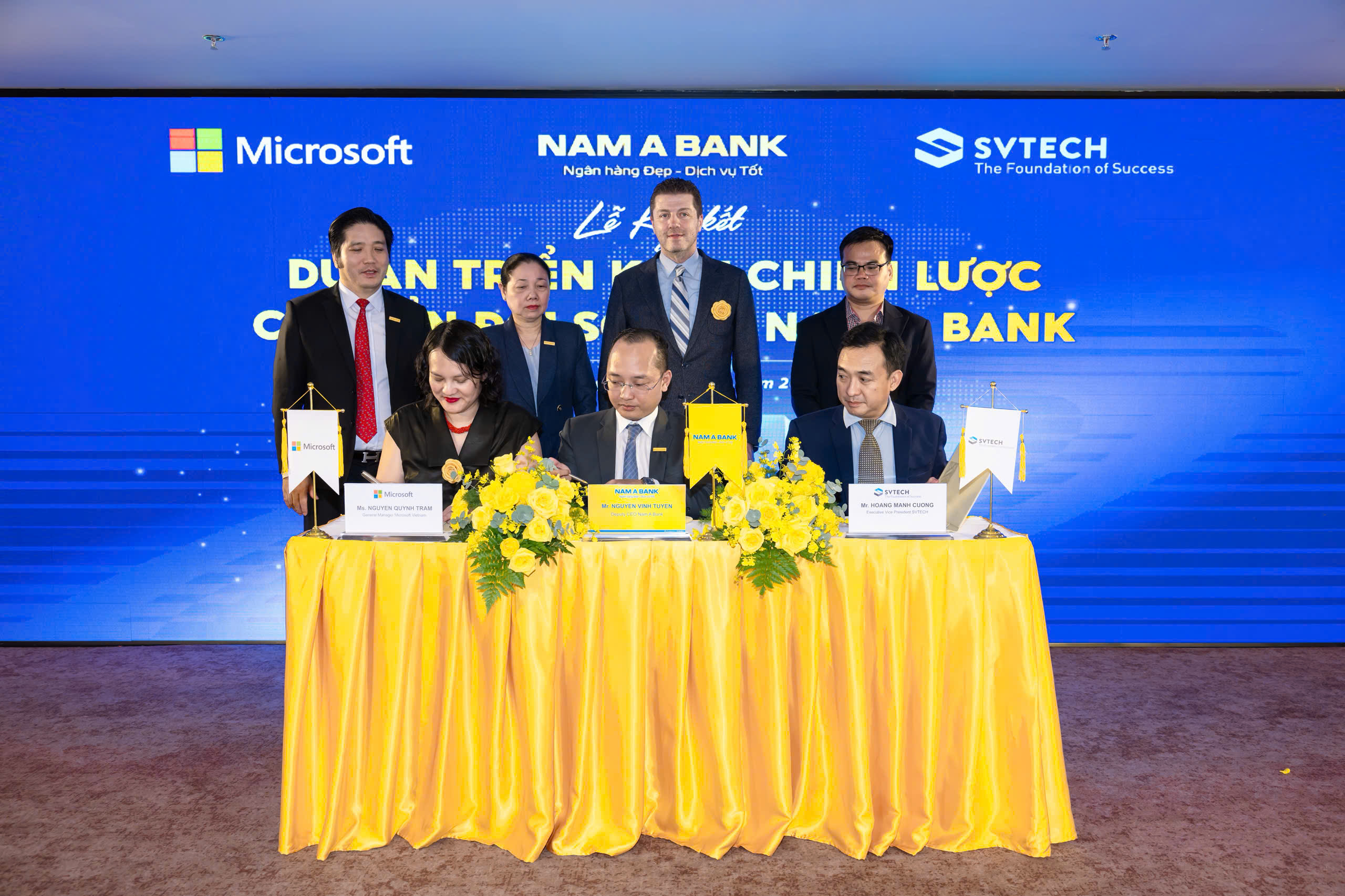 Nam A Bank số hóa môi trường làm việc, thúc đẩy năng suất và tăng cường bảo mật