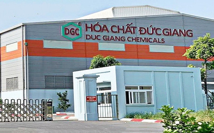 Hóa chất Đức Giang có 13.000 tỷ đồng "cất" ở ngân hàng