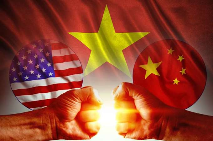 Trump lại dụng "đòn thuế" với Trung Quốc: Đừng hoảng loạn!