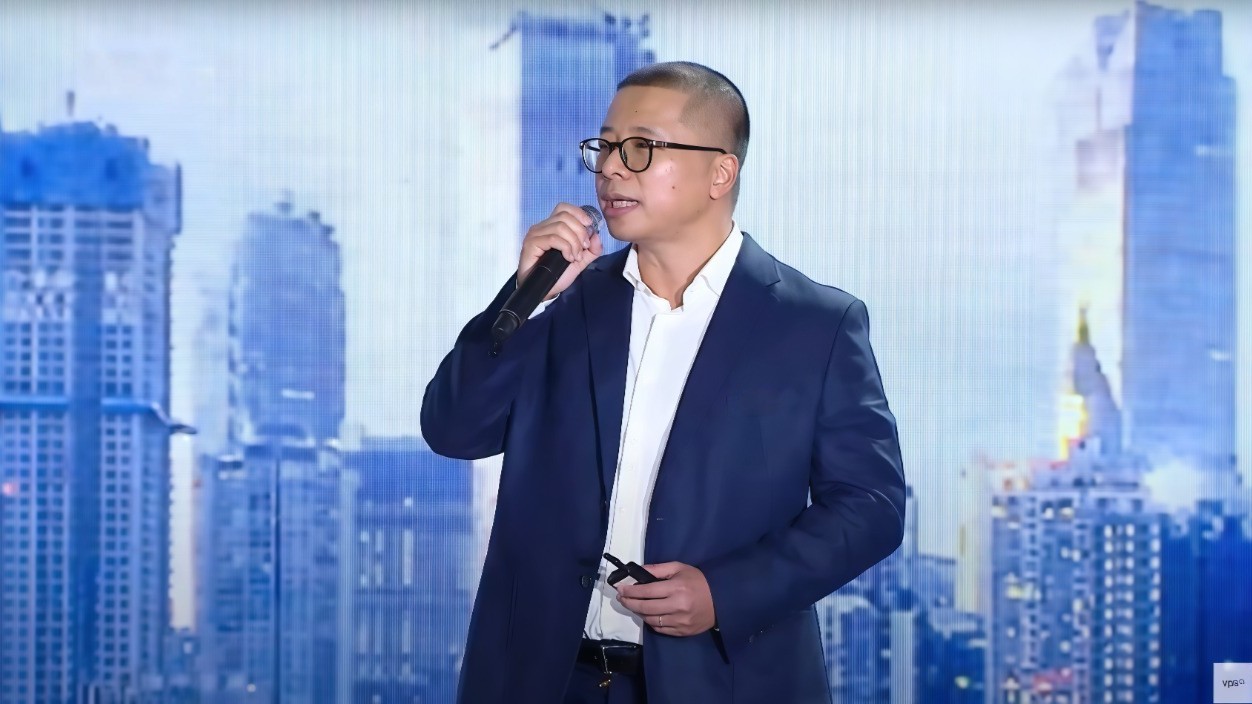 Ông Nguyễn Lâm Dũng - Chủ tịch HĐQT kiêm Tổng giám đốc VPS Ông Nguyễn Lâm Dũng - Chủ tịch HĐQT kiêm Tổng giám đốc VPS