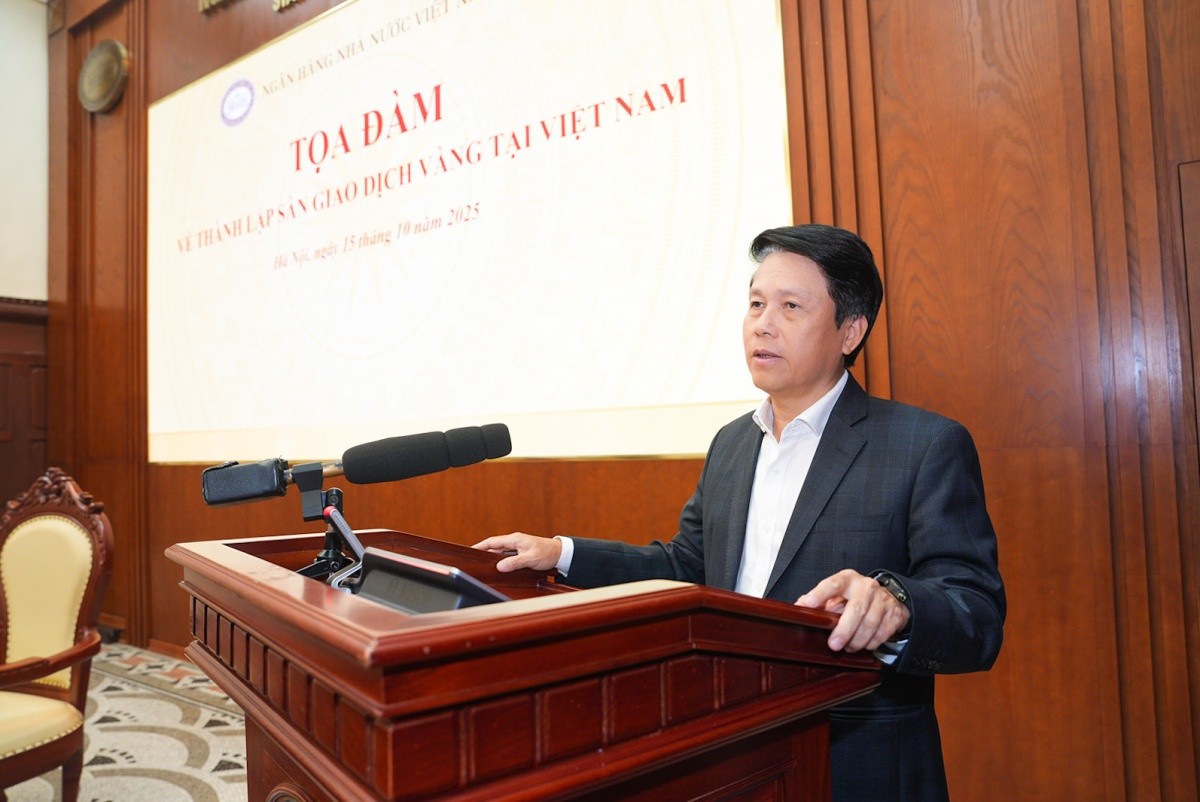 Phó Thống đốc NHNN Phạm Tiến Dũng phát biểu tại tọa đàm