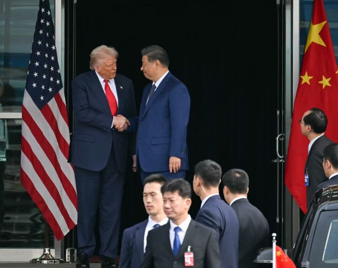 Cuộc gặp giữa ông Trump và ông Tập đã kết thúc sau 1h40'