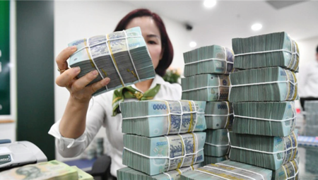 NHNN yêu cầu giảm lãi suất huy động ít nhất 0,5%, ngân hàng không thực hiện có thể bị giảm room tín dụng