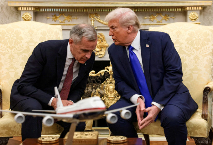 Trump áp thêm 10% thuế nhập khẩu với Canada vì quảng cáo gây tranh cãi