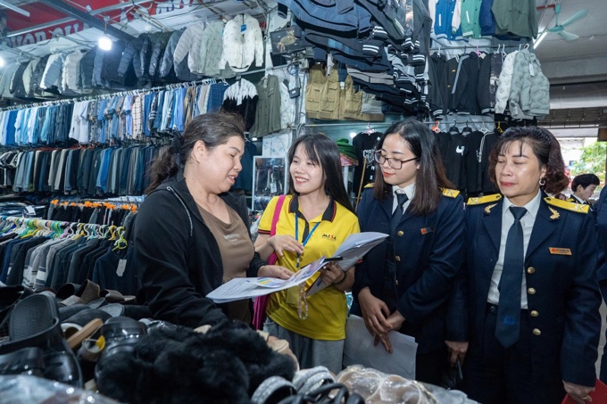 Bộ Tài chính đề xuất nâng ngưỡng miễn thuế cho hộ kinh doanh lên 500 triệu đồng/năm