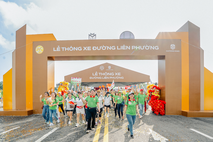 Gần 5.000 người đã tham gia chương trình đi bộ đồng hành “Chung tay xây dựng phường Bình Trưng xanh – văn minh – hiện đại – nghĩa tình” tại khu đô thị The Global City