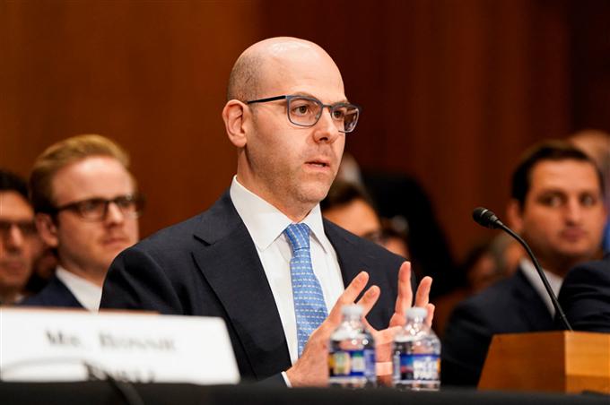 Thống đốc Fed: Lực cầu stablecoin tăng mạnh có thể kéo lãi suất xuống