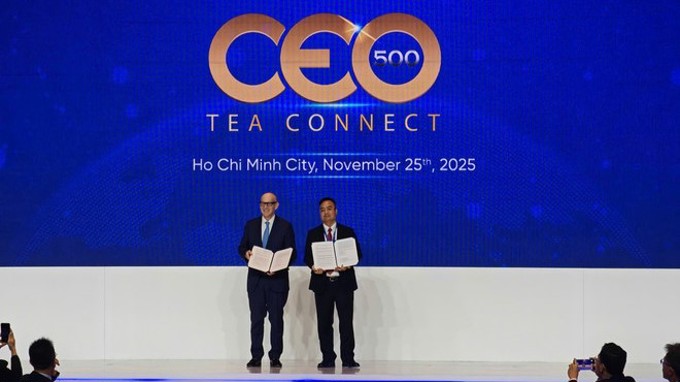 Loạt thỏa thuận hợp tác với Binance, SynoSys, Naver... được ký kết tại CEO 500 – Tea
Connect